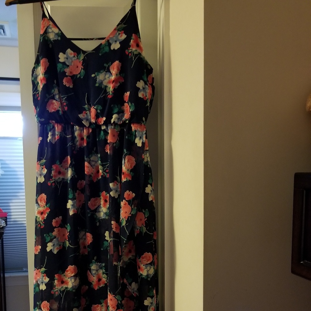 Like New Floral Hi-Low Maxi